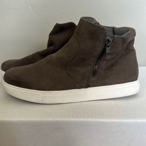 Women’s brown/grey zip up sneaker